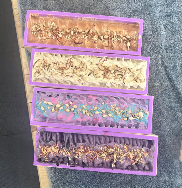 SIP AND SOAP Christmas Cold Process Soap Making Workshop Sunday 10th of December 11:30 till 2:30